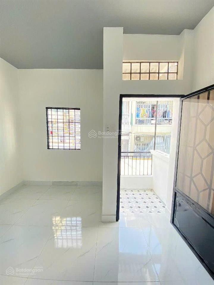 Bán nhà mới xây hẻm 3m, 1 / đường trần phú , phường 4, quận 5, nhỉnh 5x nhỏ