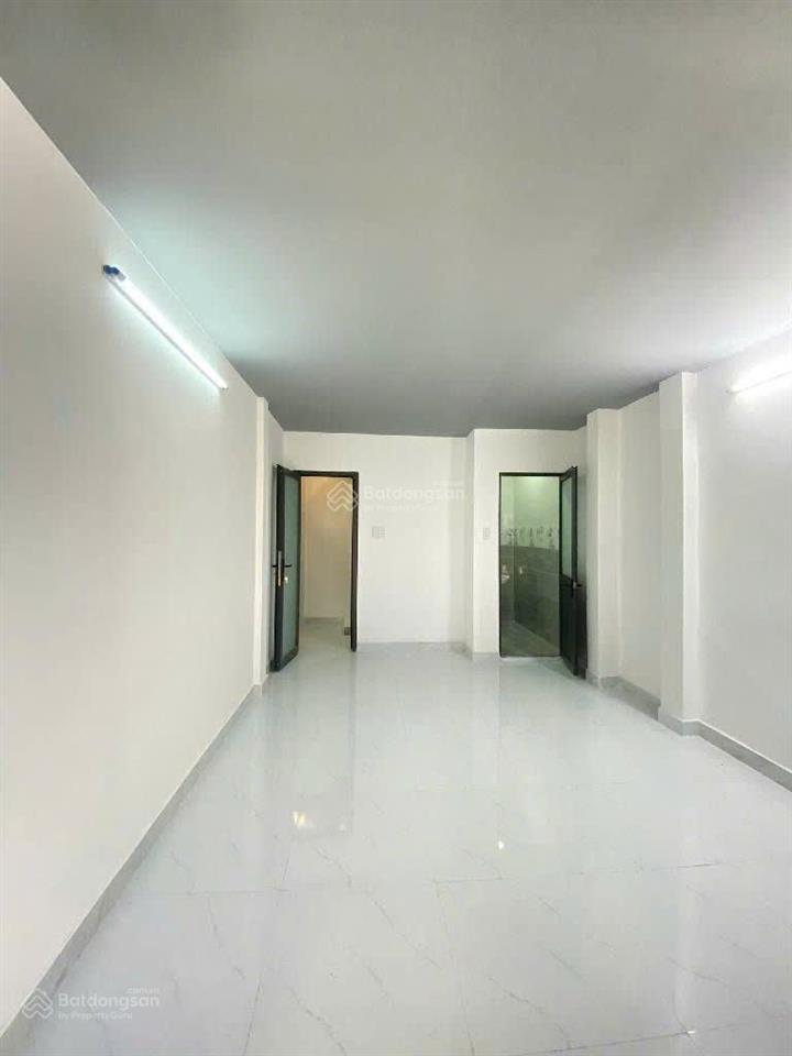 Bán nhà mới xây hẻm 3m, 1 / đường trần phú , phường 4, quận 5, nhỉnh 5x nhỏ