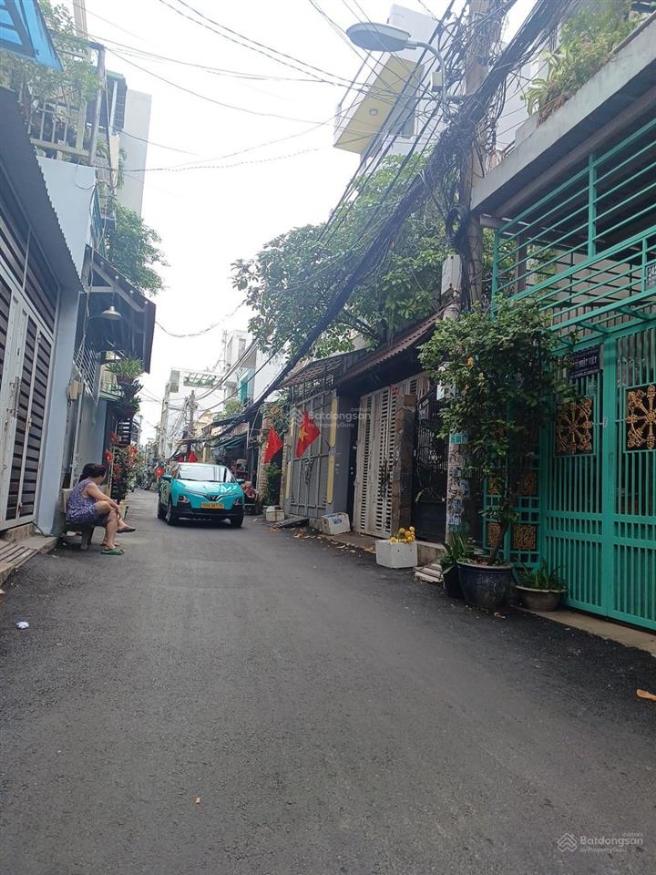 Bán nhà hẻm ô tô đỗ cửa gần vòng xoay phú lâm, dt hơn 34m, giá 3.8 tỷ