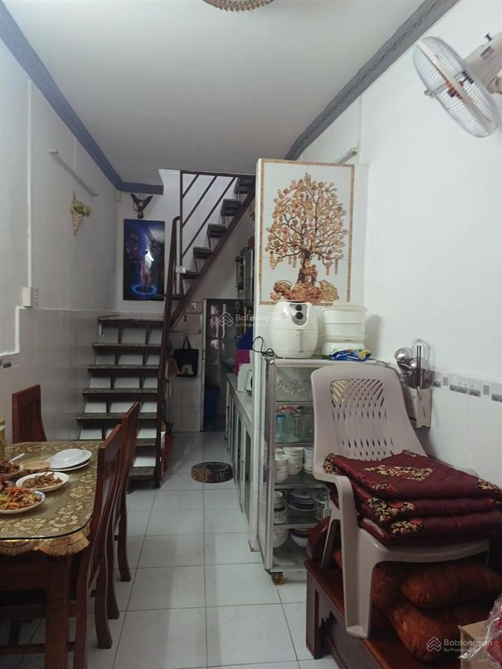 Bán nhà hẻm ô tô đỗ cửa gần vòng xoay phú lâm, dt hơn 34m, giá 3.8 tỷ