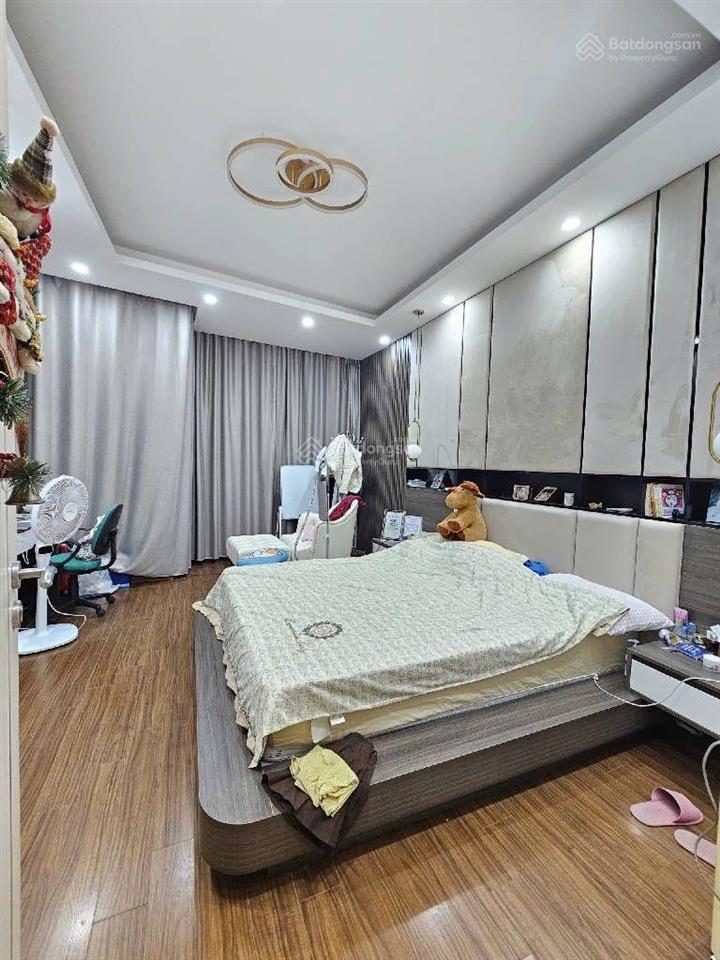 Bán gấp nhà phố nhật chiêu full đồ ở ngay  ngõ ôtô view hồ tây  32m2 6tầng  chỉ hơn 11tỷ
