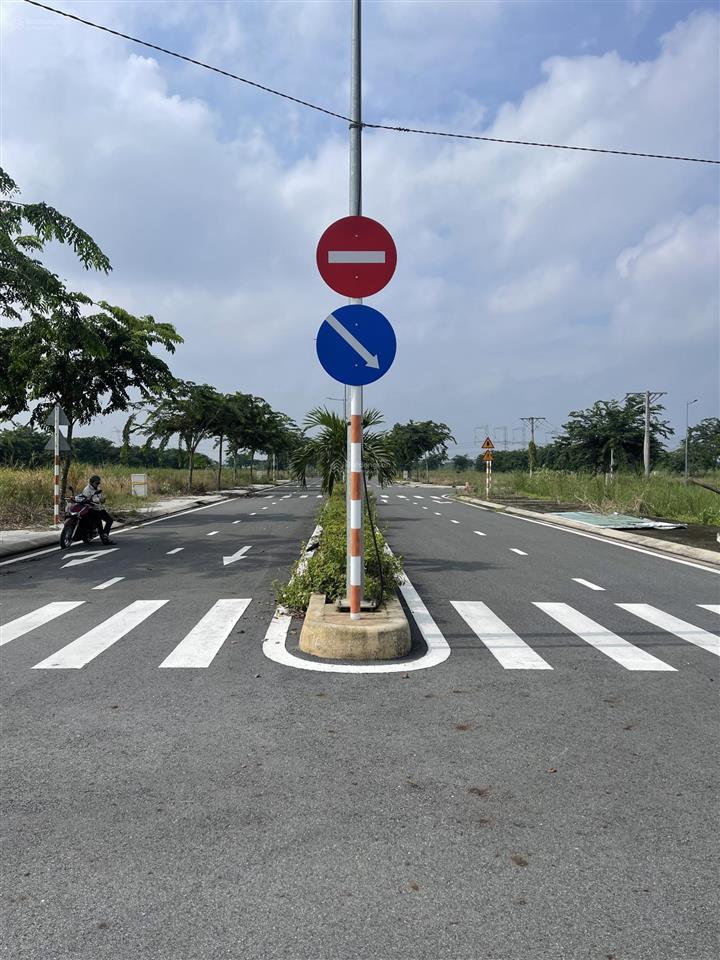 Đất nền liên kề tp.hcm sổ riêng chỉ với 21,8tr/m2 cạnh khu công nghiệp tây bắc