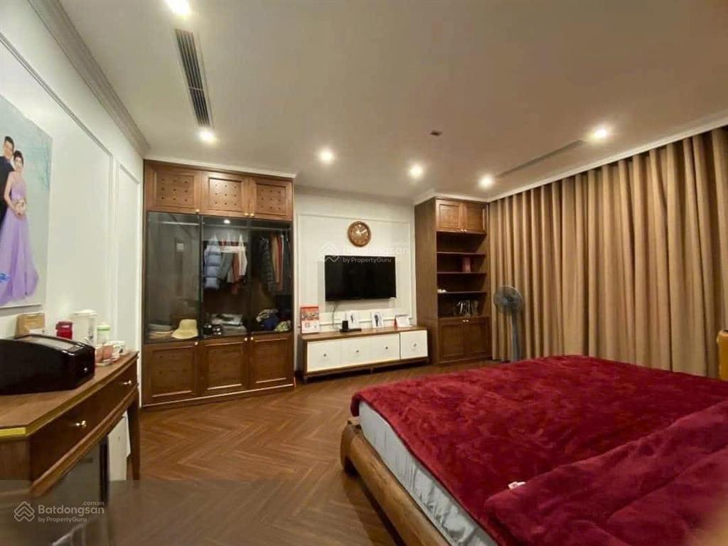 Bán biệt thự ciputra  mặt đường đôi đối diện noble  180m2 x 5t, 1 hầm  full nội thất đẹp  95 tỷ