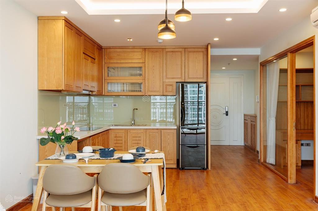 Tôi cần cho thuê căn hộ 82m2 dleroi soleil full nội thất đẹp vào ở ngay giá 19 triệu. 0914 772 ***