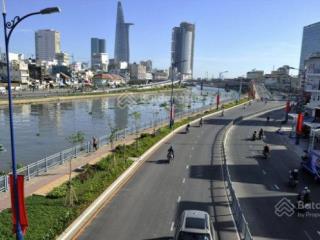 Quận 4 bến vân đồn dt gần 90m2 giá 23 tỷ. 4m x 22m, 5 tầng, dòng tiền 100 triệu