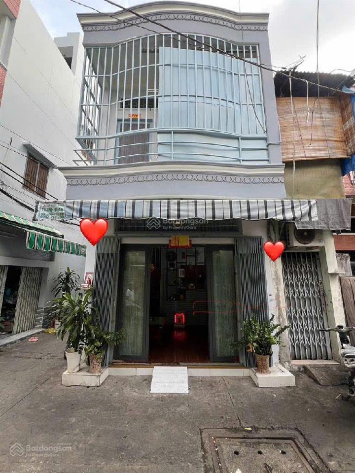 Bán nhà lô góc tại phạm văn chí, 3,8 tỷ, 24m2, 2pn, hẽm rộng , hẽm thông 3m ra bình tiên