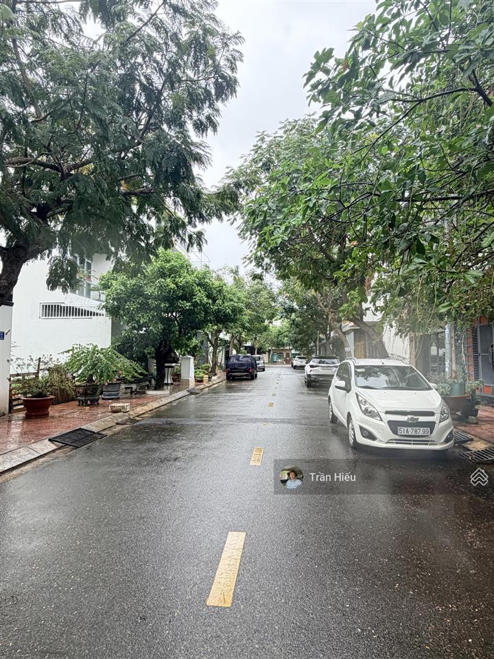 Bán lô 100m2 hướng đn vị trí đẹp đắc địa hà quang 1 còn sót lại. vị trí lock có sổ, giá cực tốt