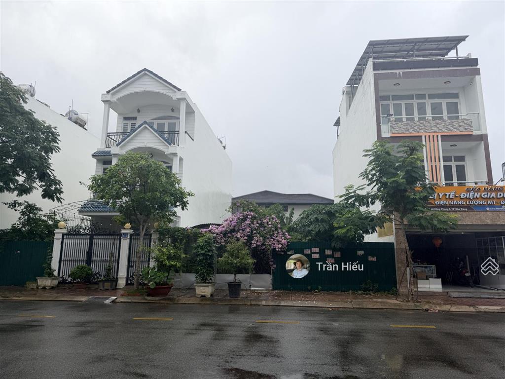 Bán lô 100m2 hướng đn vị trí đẹp đắc địa hà quang 1 còn sót lại. vị trí lock có sổ, giá cực tốt