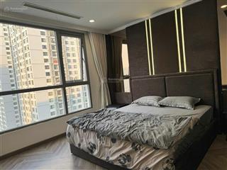 Cho thuê căn 3 ngủ góc 3pn zurich 3 . giá 15tr/ tháng