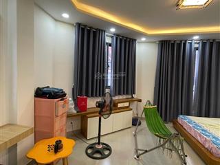 Căn góc 2 mặt thông thoáng  ôtô nhỏ ngủ nhà  hoàng hoa thám (5x7m)  5 tầng ở ngay. chỉ 8 tỷtl