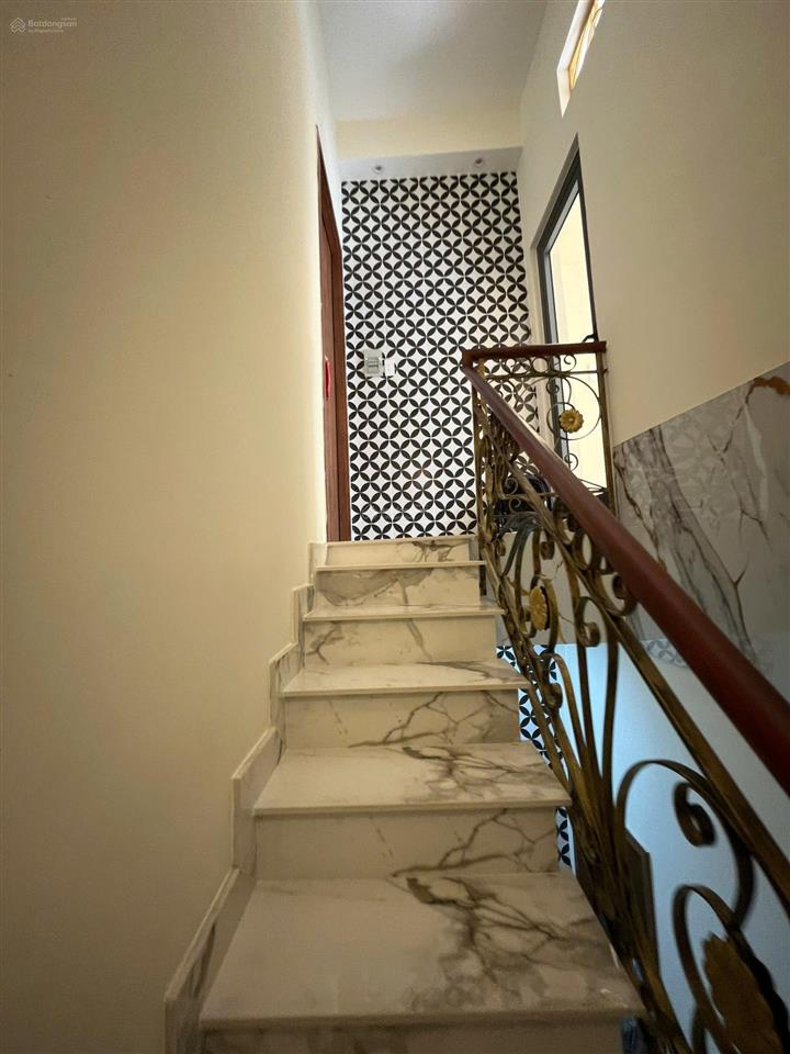 Kế vincom  xe hơi ngủ nhà! bán nhà hxh thông nguyễn xí  nơ trang long (4x12m)  3 tầng đẹp ở ngay