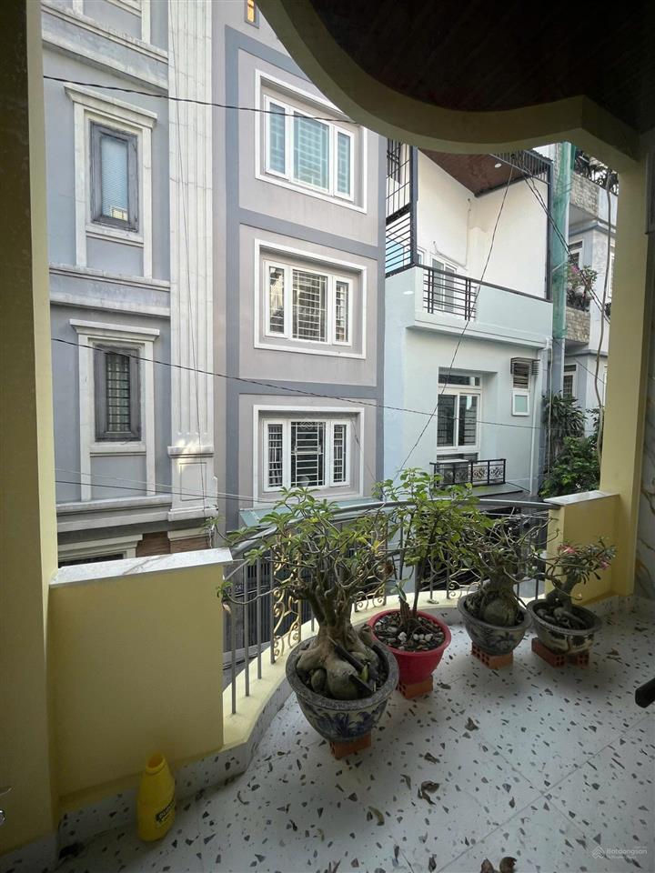 Kế vincom  xe hơi ngủ nhà! bán nhà hxh thông nguyễn xí  nơ trang long (4x12m)  3 tầng đẹp ở ngay