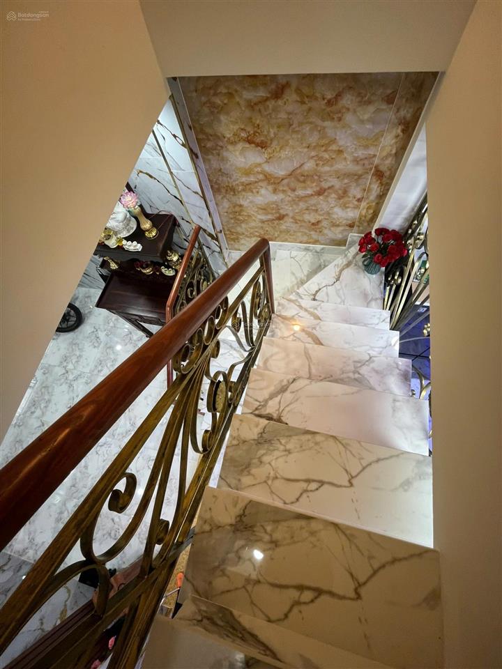 Kế vincom  xe hơi ngủ nhà! bán nhà hxh thông nguyễn xí  nơ trang long (4x12m)  3 tầng đẹp ở ngay