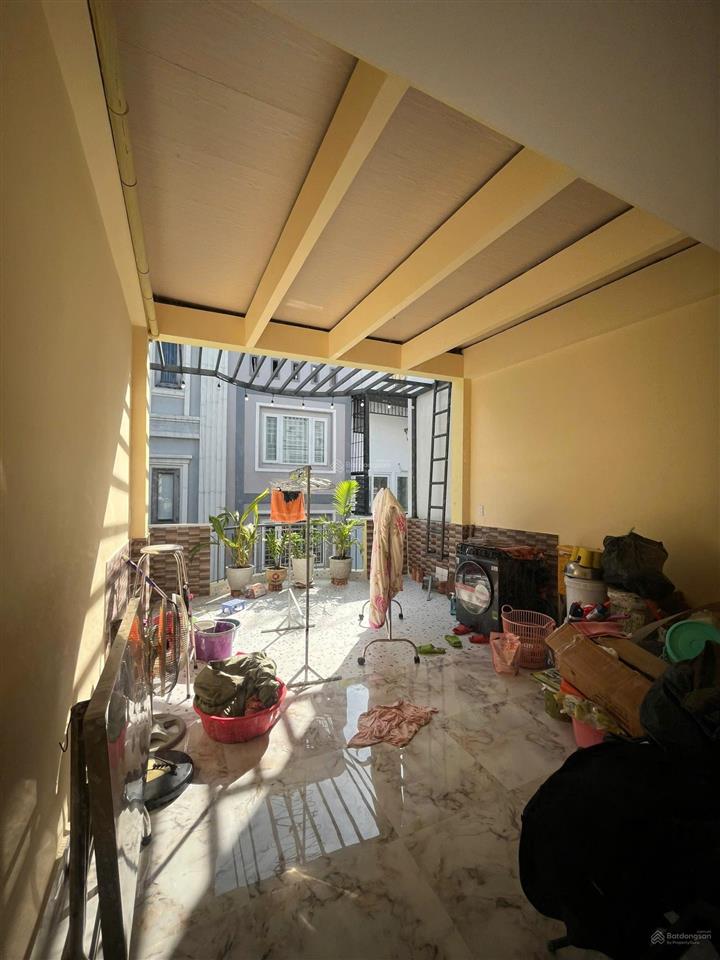 Kế vincom  xe hơi ngủ nhà! bán nhà hxh thông nguyễn xí  nơ trang long (4x12m)  3 tầng đẹp ở ngay