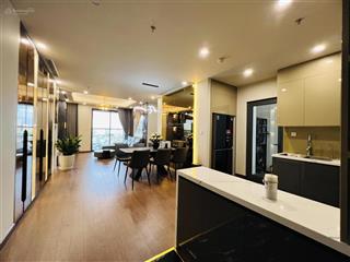 Hàng hiếm bán căn 2 ngủ tòa liễu giai tower, nhà đẹp, vị trí trung tâm