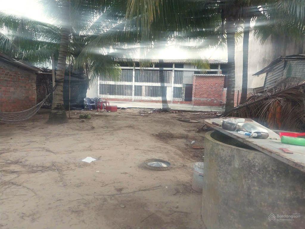 Bán đất mặt tiền ql57 khu phố 3, thị trấn mỏ cày, bến tre.