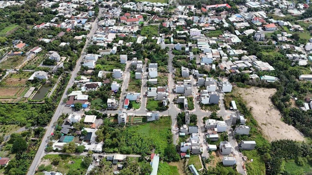 2 tỷthông 13mko ngập7' vin, nút giao gò côngđường dẫn kết nối sân bay long thành15' metro, q2