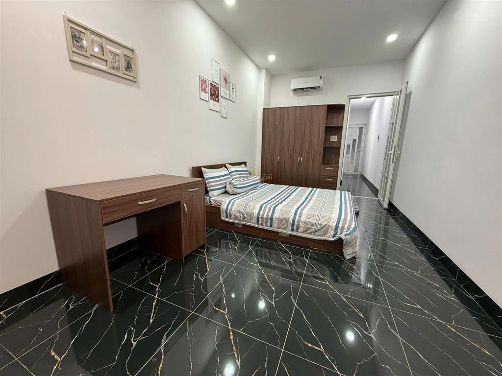 Đầu tư cho thuê  2 tỷ  nhà mới 2 tầng,2pn,2wc  1' metro suối tiên,xn, bx miền đông  hẻm ôtô