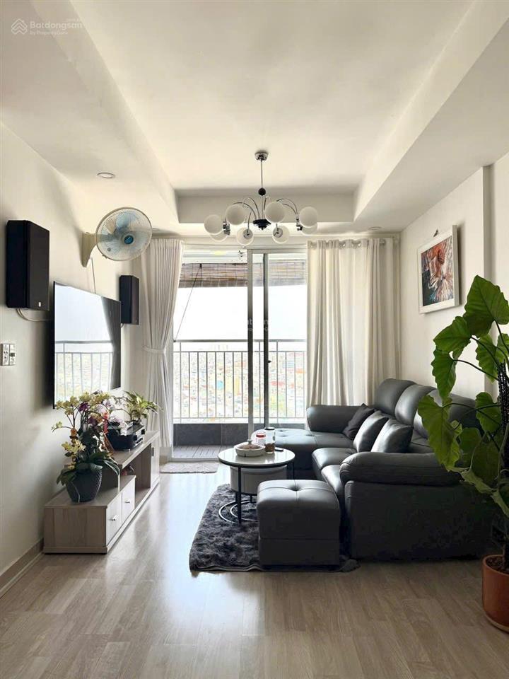 Cho thuê căn hộ thuận việt, 70m2, 2pn, 1wc, giá 12 tr/th quận 11, hcm