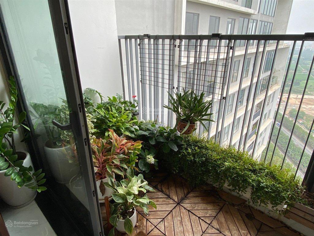 Chính chủ bán căn 2 ngủ, tầng trung, chỉ 5,2 tỷ. full nt.  0343 202 ***