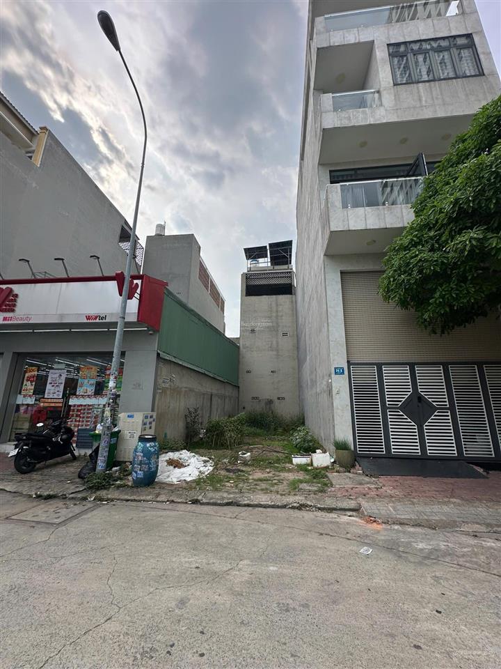 Hiếm cổng chung cư tại vincom dĩ an đẹp