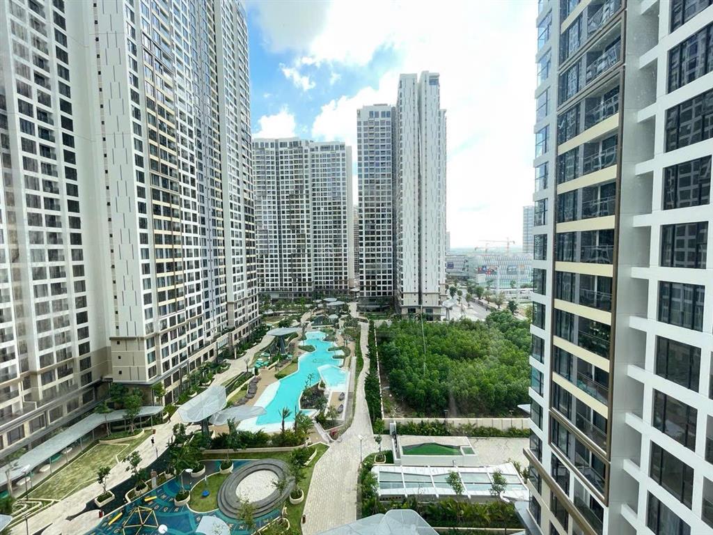 Hiếm! hàng cdt 2pn căn góc masteri centre point view trực diện hồ bơi vincom 5.3tỷ full + đồ điện