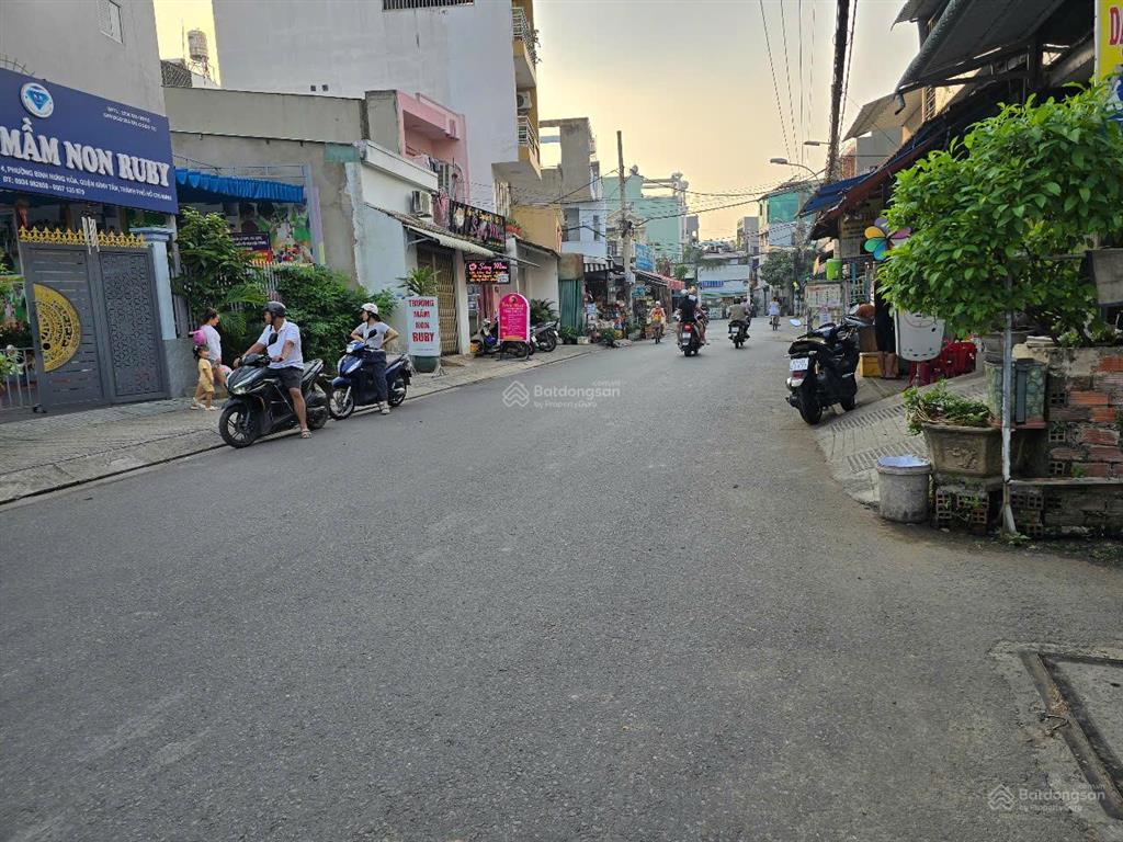 Bán 4 căn nhà 2 sổ  tầng trệt thông suốt  mt đường số 4  bhh  bình tân