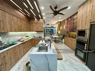 Hạ sâu  bán biệt thự gần sông view pháo bông, đường số 34 trần não, 8x24, hầm 3 tầng, giá 37.9 tỷ