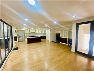 Biệt thự góc 2 mặt tiền đường số 21, kdc tên lửa, diện tích 9x20m, 3.5 tấm, giá 31 tỷ