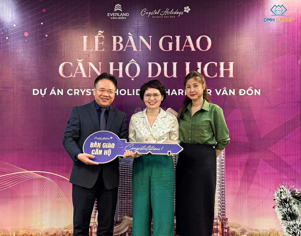 Bán condotel 1pn, 30m2, giá ưu đãi tại crystal holidays harbour vân đồn, quảng ninh