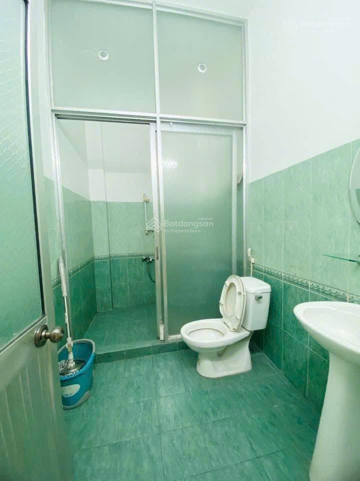 Bán căn nhà 1 trệt 2 lầu gần ngay chợ bửu long trong kdc bửu long