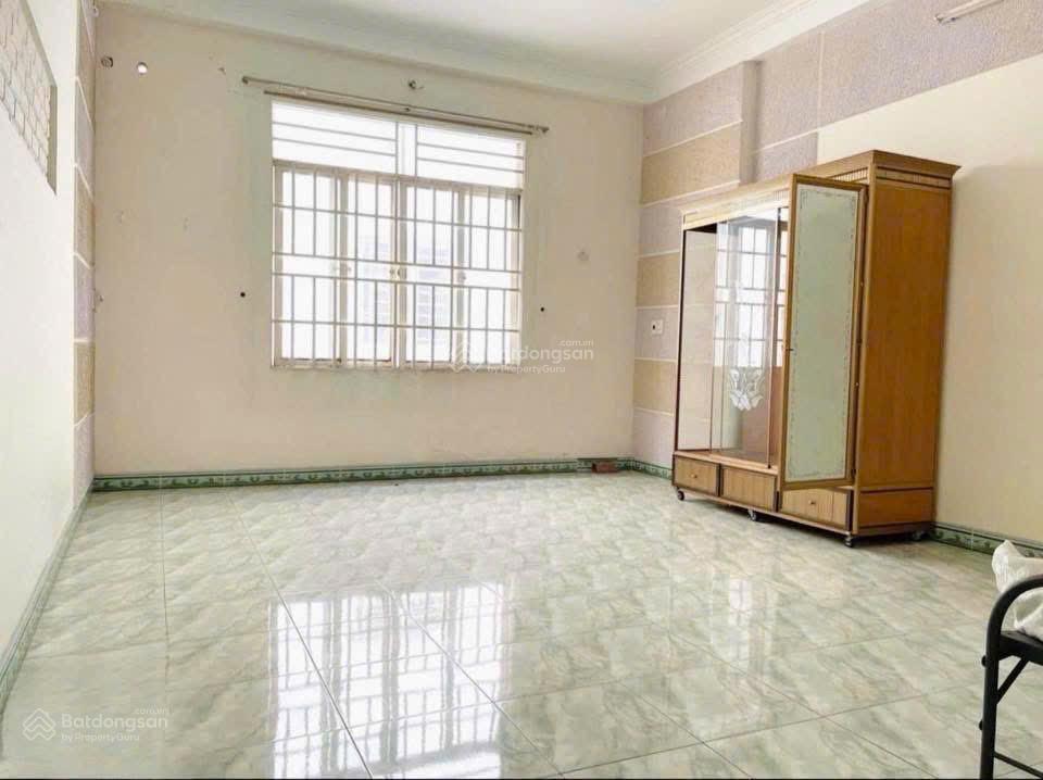 Bán căn nhà 1 trệt 2 lầu gần ngay chợ bửu long trong kdc bửu long