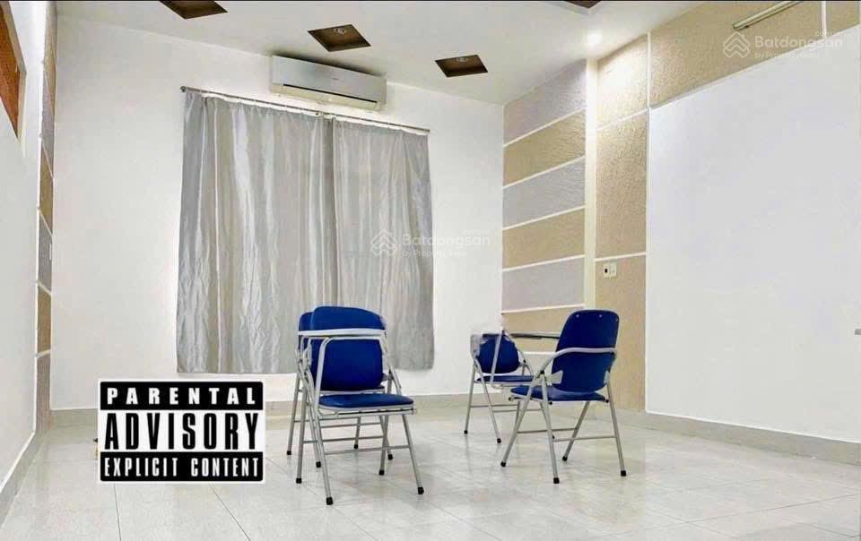 Bán căn nhà 1 trệt 2 lầu gần ngay chợ bửu long trong kdc bửu long