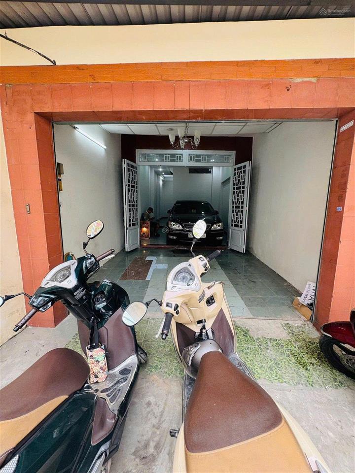 Bán nhà 4 tầng, mặt tiền đường hồng lạc, phường 10  tân bình, chỉ 11.2 tỷ