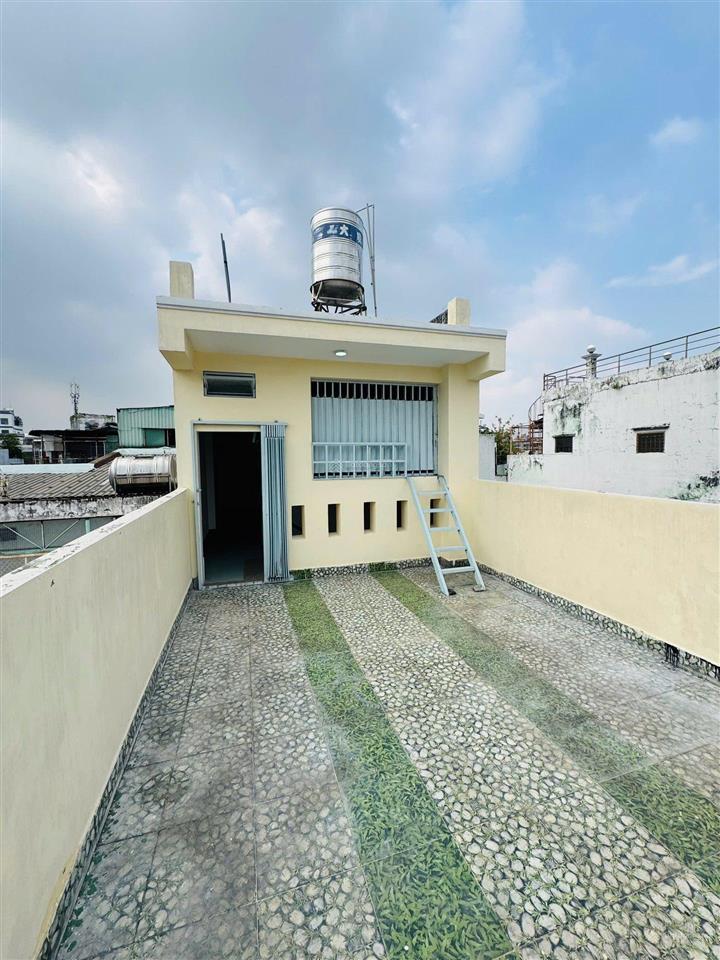 Bán nhà 4 tầng, mặt tiền đường hồng lạc, phường 10  tân bình, chỉ 11.2 tỷ