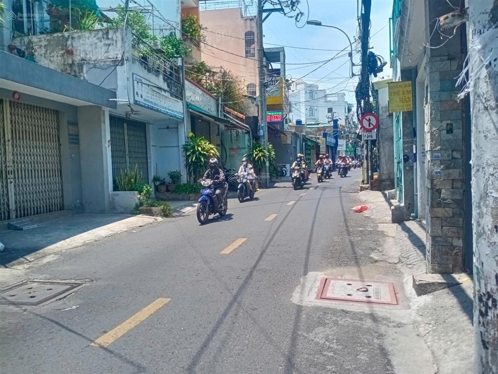 Bán nhà 4 tầng, mặt tiền đường hồng lạc, phường 10  tân bình, chỉ 11.2 tỷ