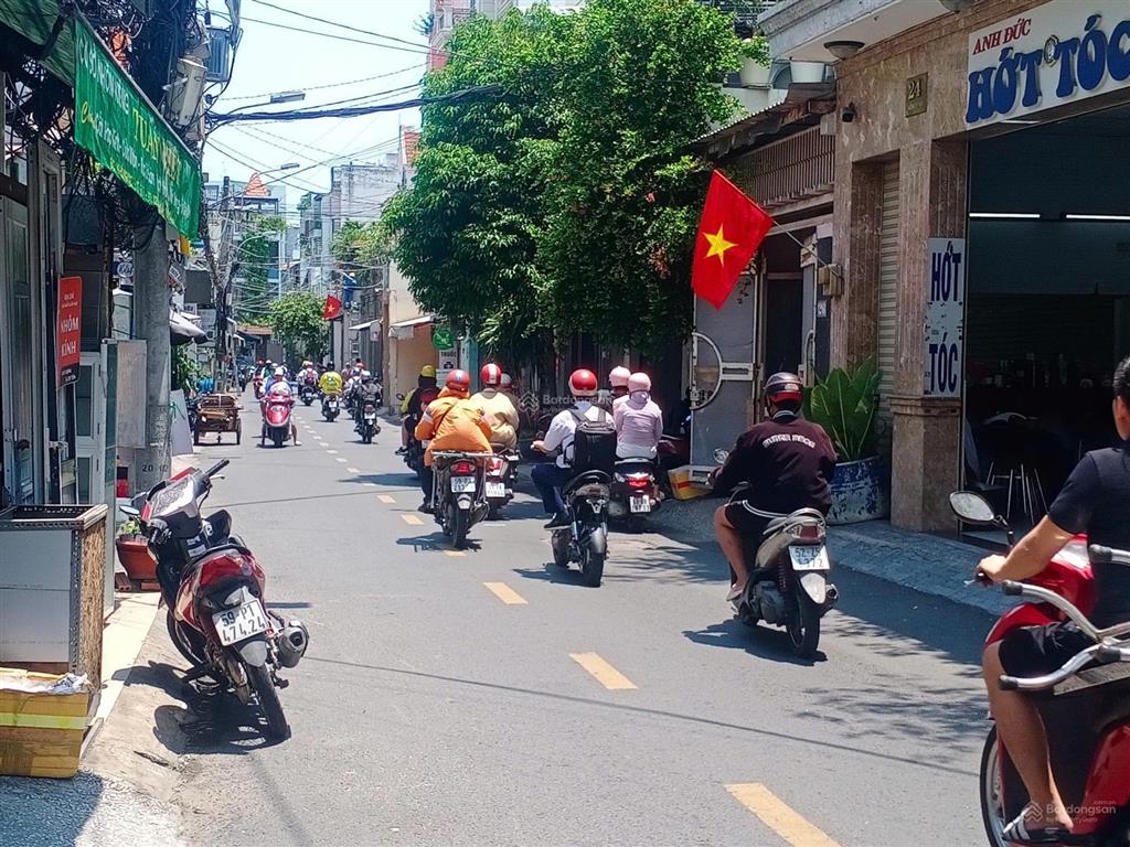 Bán nhà 4 tầng, mặt tiền đường hồng lạc, phường 10  tân bình, chỉ 11.2 tỷ