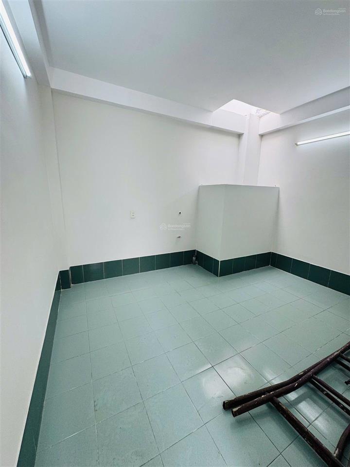 Bán nhà 4 tầng, mặt tiền đường hồng lạc, phường 10  tân bình, chỉ 11.2 tỷ