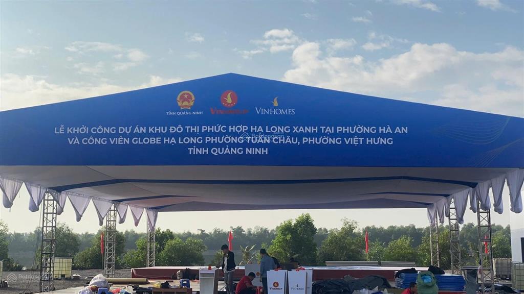 Cần tiền bán gấp lô đất đấu giá 200m2 mặt tiền 10m tại vinhomes apollo city hạ long xanh, hà an, qn