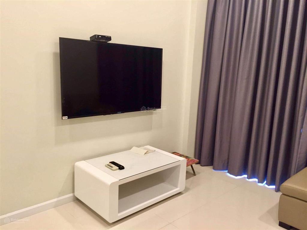 Chủ nhà cho thuê căn góc cc central plaza q.tb. dt 70m2 2p 2wc. giá 12tr.  0702 270 ***