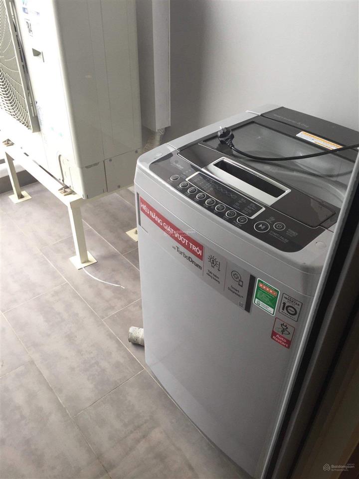 Chủ nhà bán căn góc thang bộ cc hùng vương q. 5. dt 65m2 2p.  0702 270 ***