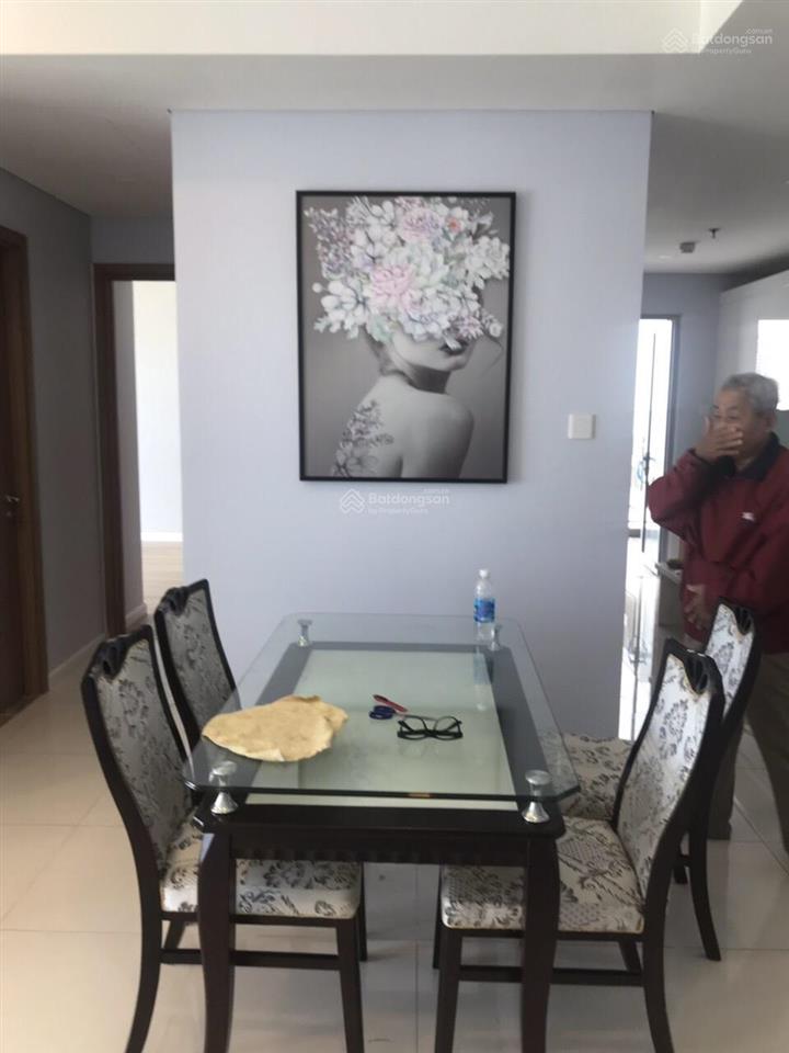 Chủ nhà bán căn góc thang bộ cc hùng vương q. 5. dt 65m2 2p.  0702 270 ***