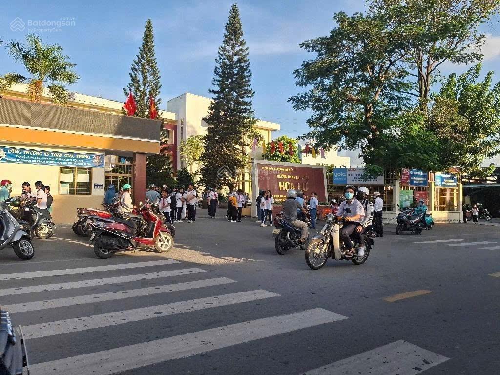 Bán nhà 4,8 tỷ 63m, ngay quang trung, gần co.opmart quận 9