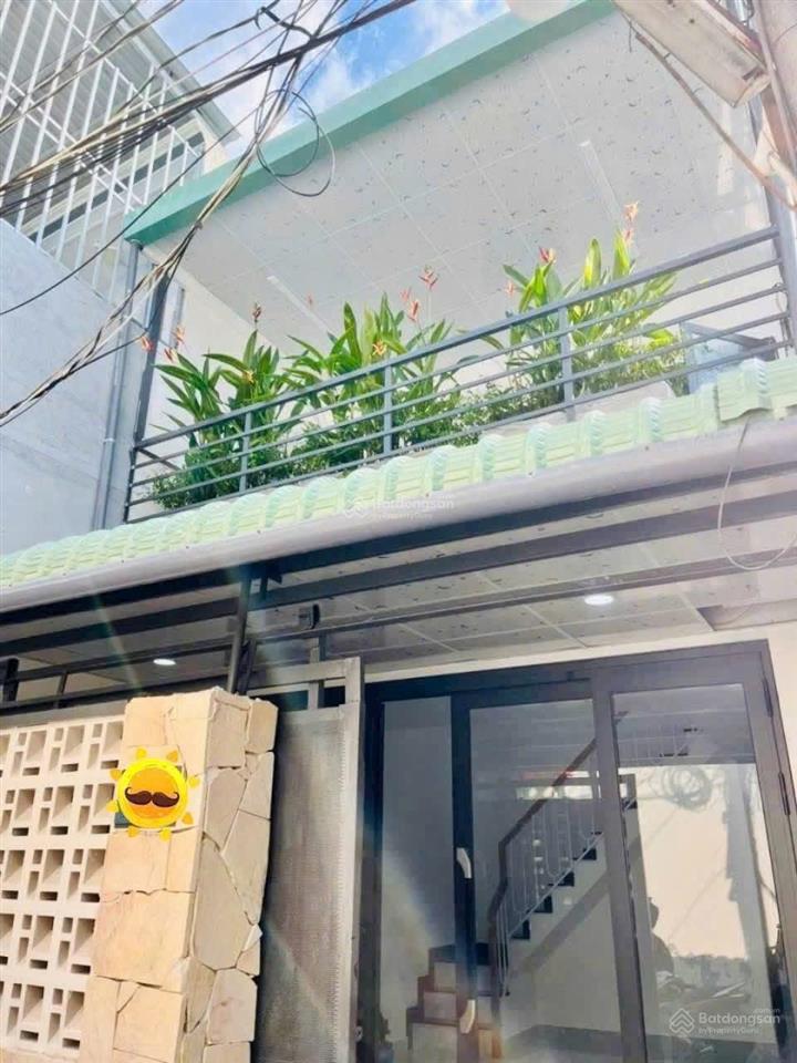 Bán nhà 4,8 tỷ 63m, ngay quang trung, gần co.opmart quận 9