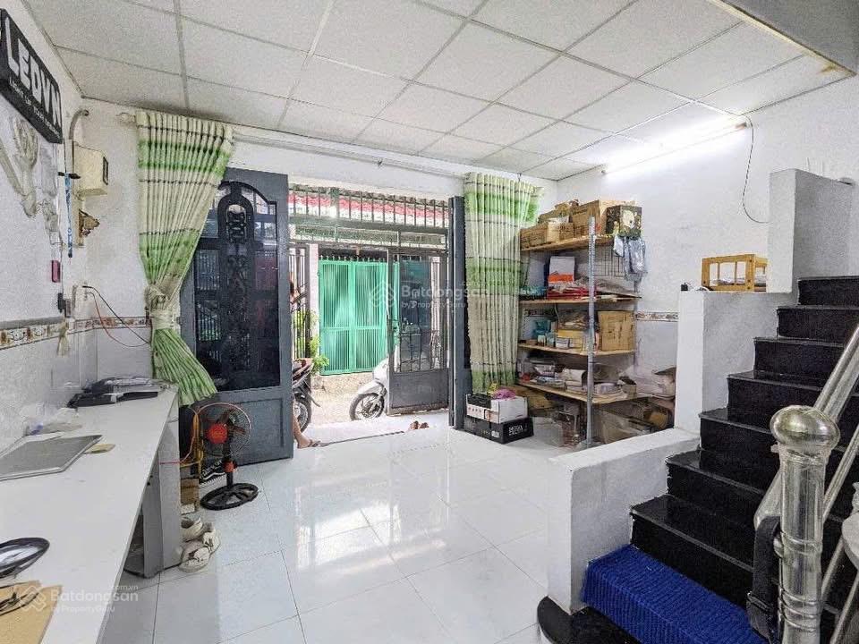 Bán nhà 2 tầng giá 3,2 tỷ ngay đường man thiện, hẻm ô tô thông