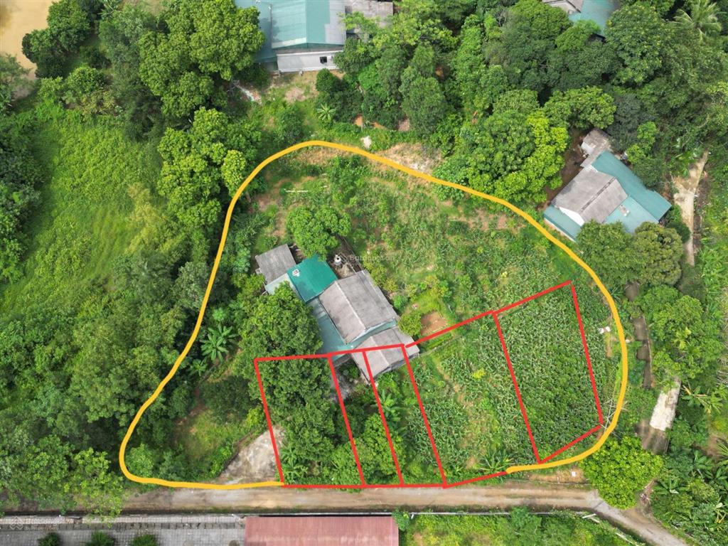 Cần bán nhanh lô đất 125,9m2 ô tô nằm trong đất