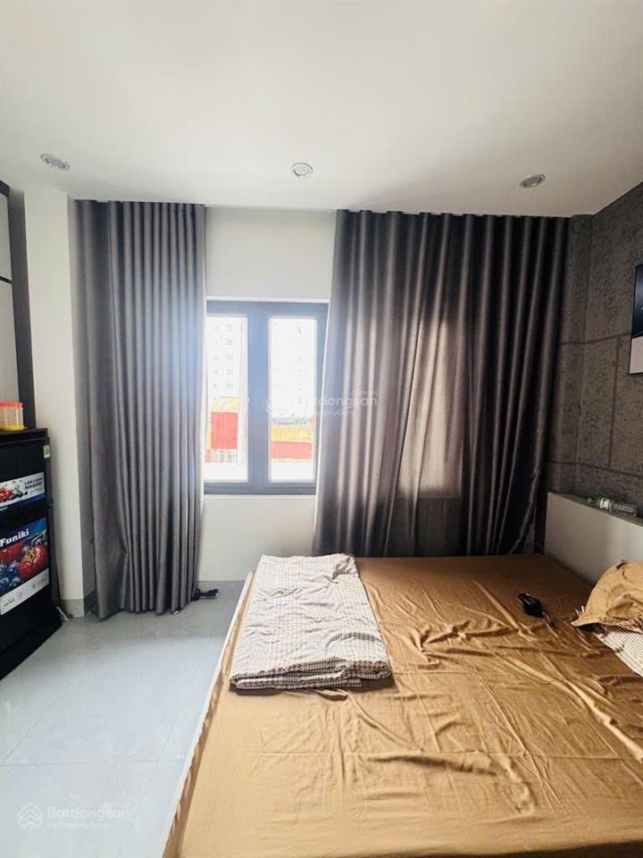 Nhà 5 tầng nguyễn văn cừ cầu chương dương long biên. dt 66m2 x mt 5m. ô tô vào nhà, giá 15 tỷ