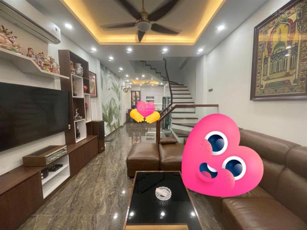 Bán nhà phố hồng tiến  nguyễn văn cừ  long biên. nhà 6 tầng thang máy ô tô vào nhà giá bán 13.7tỷ