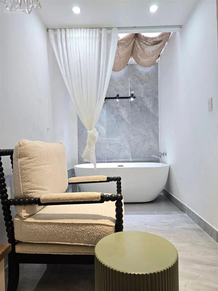 Bán villa mini sơn trà, 3 tầng, 6 phòng full nội thất, hồ bơi, vài phút ra cầu rồng  biển mỹ khê