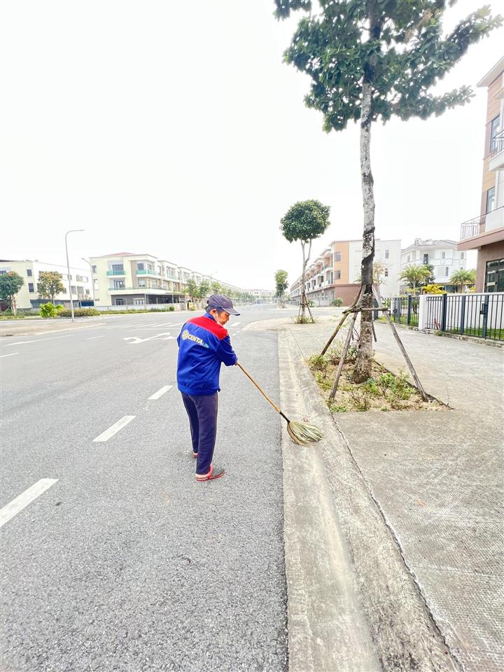 Bán gấp căn sh3 centa city giá 9,2 tỷ hướng đông ra đường hữu nghị kd siêu đỉnh